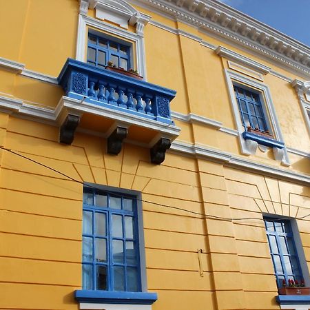 Hostal Cafe Tiana Latacunga Ngoại thất bức ảnh