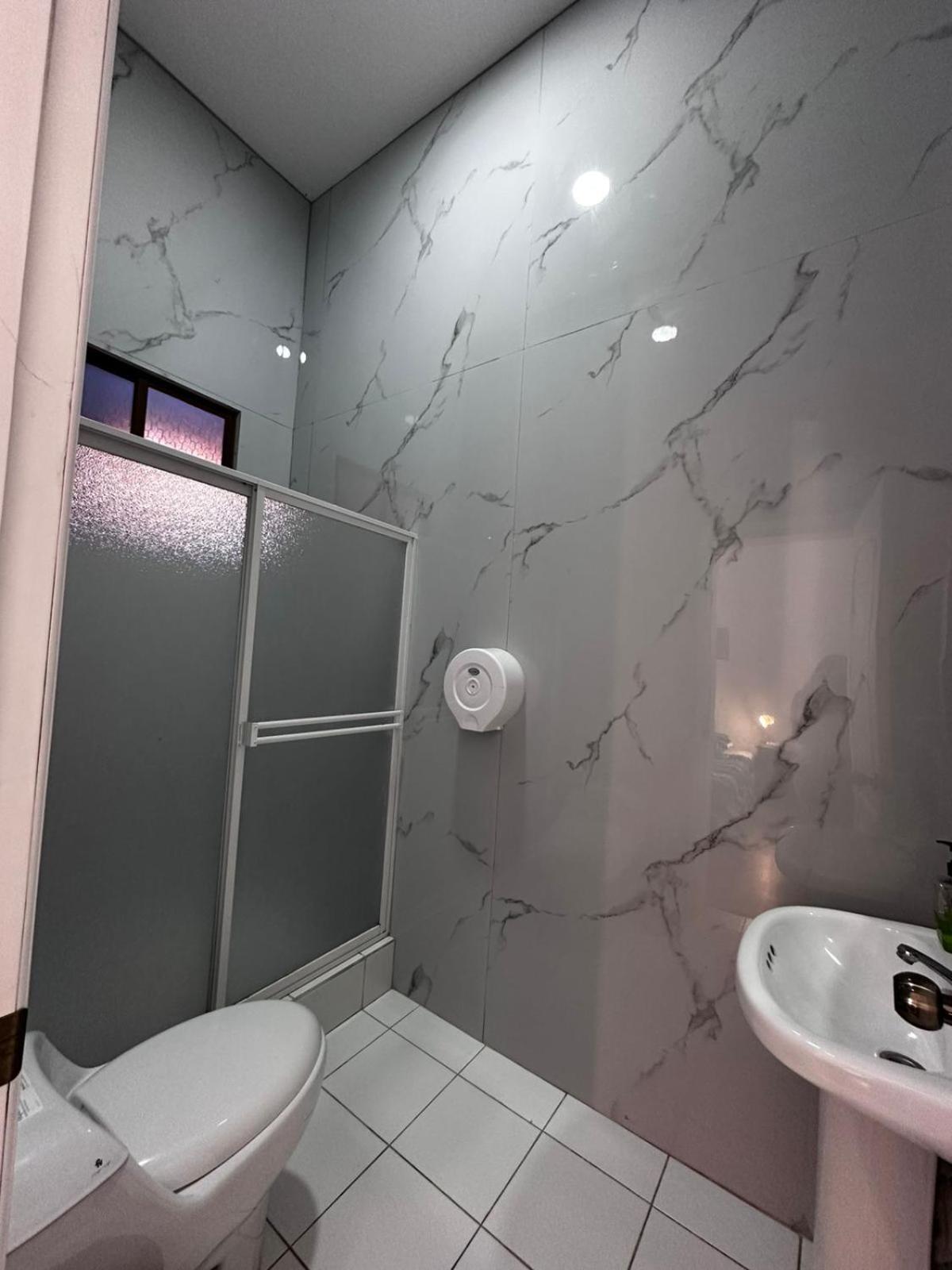 Hostal Cafe Tiana Latacunga Phòng bức ảnh